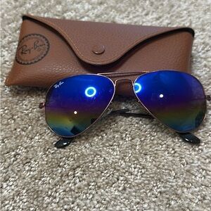 Ray-Ban Aviator Sunglasses with Reflective Blue Lenses